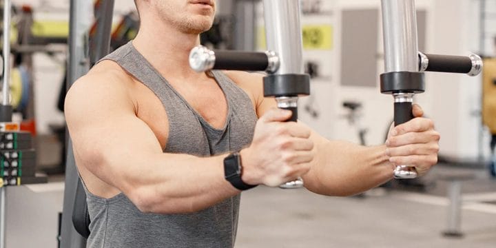 A man who uses Daily Burn for his workout
