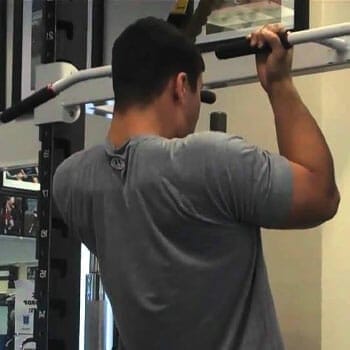 guy doing chin ups