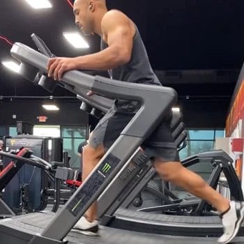 Austin Ekeler using a threadmill
