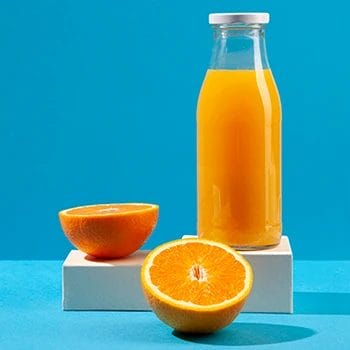 Orange juice with orange slices
