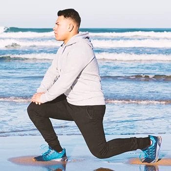 A person working out his Psoas muscles