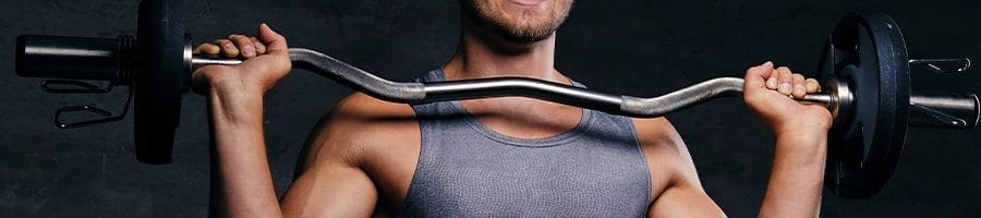 Holding EZ curl bar on shoulder level